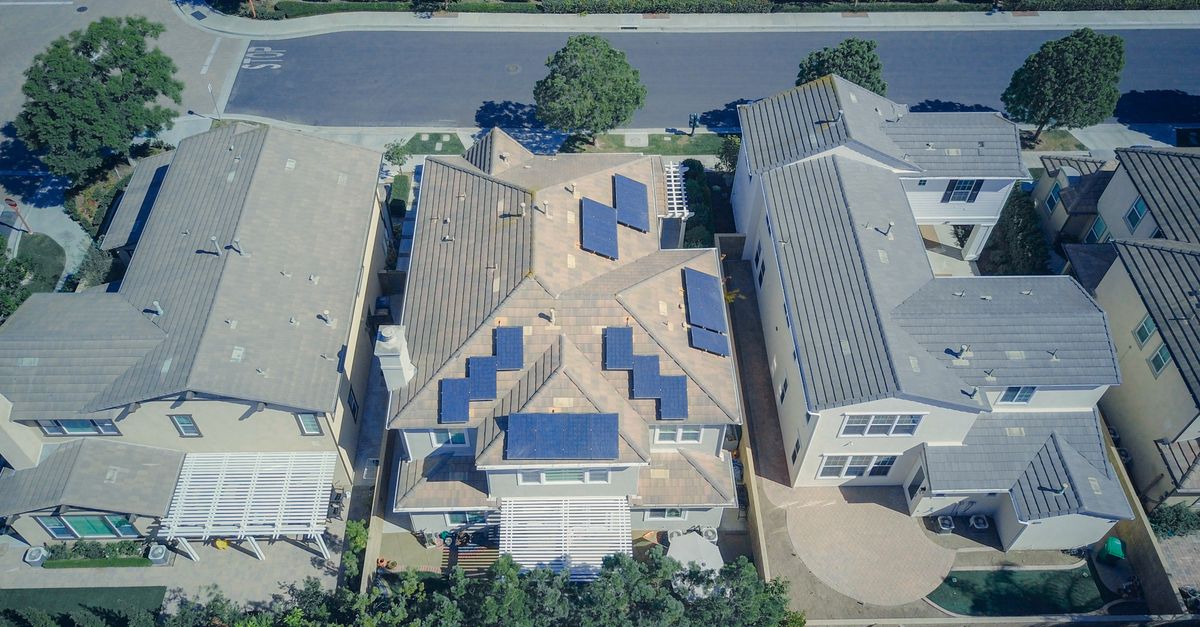 A Comprehensive Guide to Leading Lithium-ion Solar Battery Brands