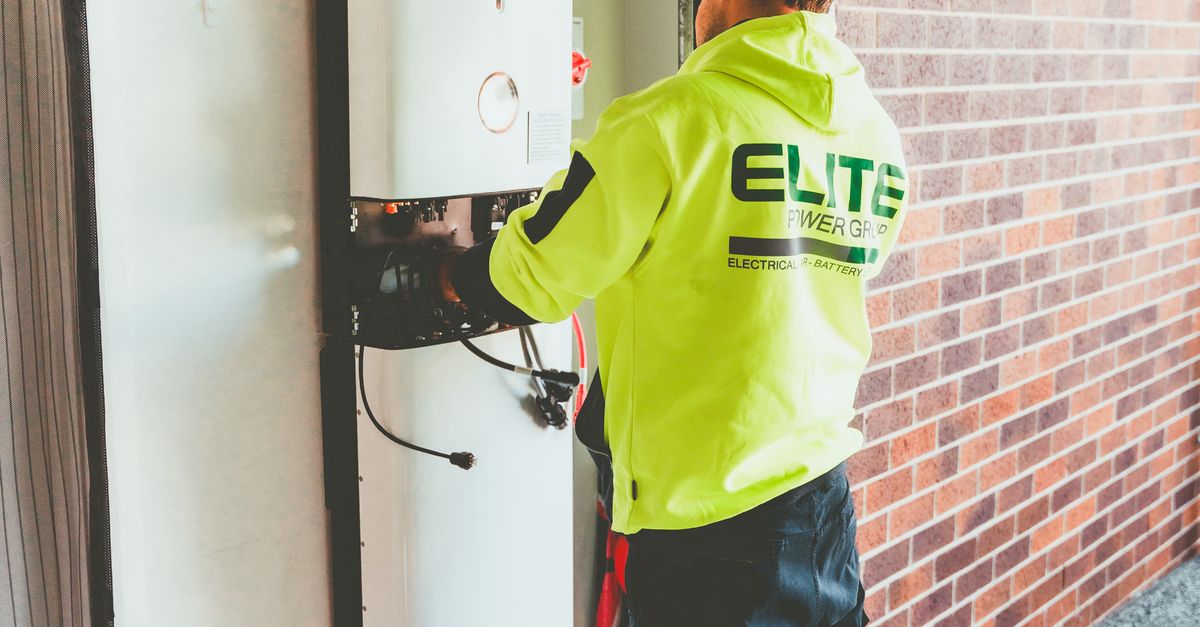 Comparing Nickel-based Solar Batteries with Lithium-ion Options